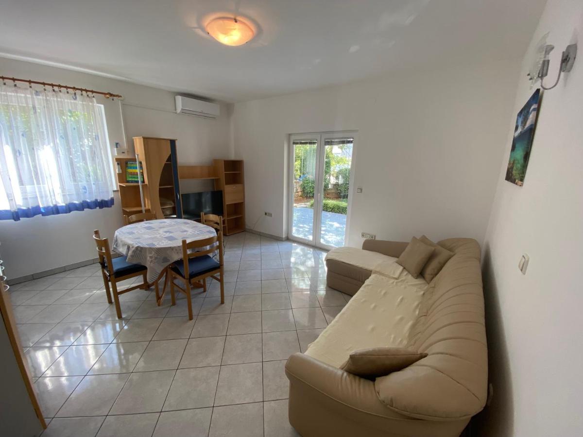 Apartments Malinska - Apartment 1 외부 사진