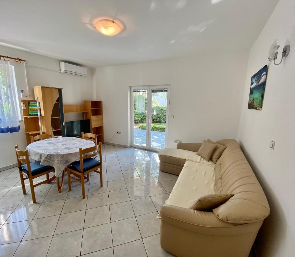 Apartments Malinska - Apartment 1 외부 사진